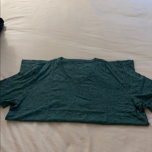 Men’s Banana Republic V-neck